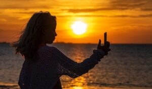 fotografisanje selfy zalazak sunca